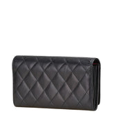 シャネル マトラッセ カンボンライン 長財布 ブラック ラムスキン エナメル レディース CHANEL 【中古】